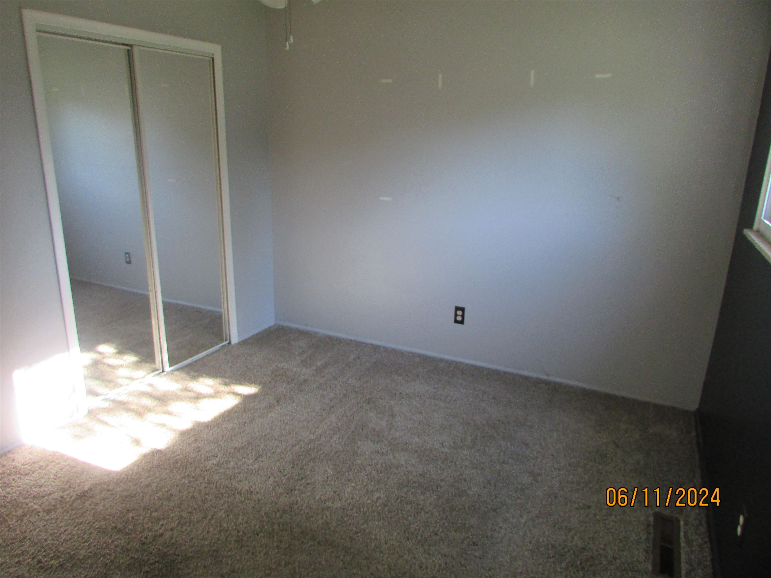 7242 Sharp Road Swartz Creek, MI 48473 - Photo 14 of 21 50144922-3b335576-511f-4dd3-82eb-afd8f412196d.JPG