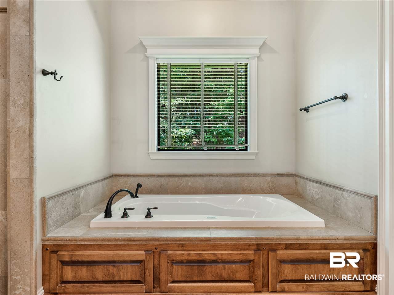 106 McIntosh Bluff Road Fairhope, AL 36532 - Photo 29 of 50 Master Bath