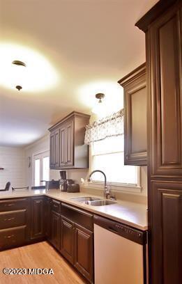 514 Ashby Way Warner Robins, GA 31088 - Photo 15 of 26 a kitchen with a sink cabinets and appliances