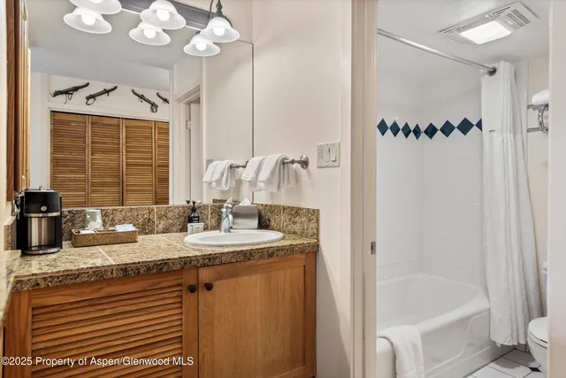 $285,000 | 300 Carriage Way, Unit 506, Snowmass Village, CO 81615