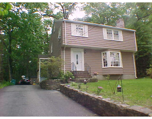 121 Fowler Road Northbridge, MA 01534 - Photo 1 of 10