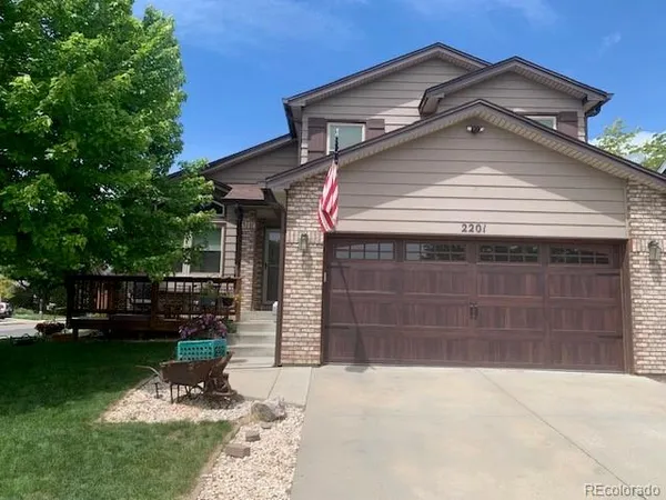 $560,000 | 2201 Stuart Street, Longmont, CO 80501