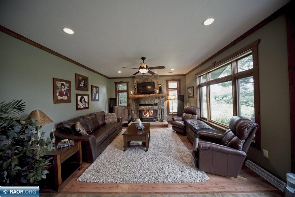 11410 Dupont Road Hibbing, MN 55746 - Photo 17 of 22 Gallery Image 17