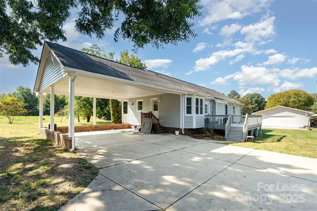 $2,145 | 15716 Youngblood Road, Charlotte, NC 28278