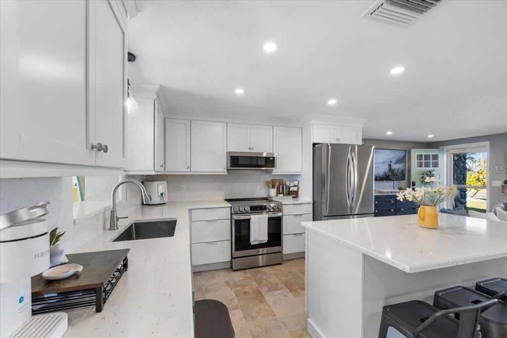 4016 Flamingo Boulevard Hernando Beach, FL 34607 - Photo 14 of 44