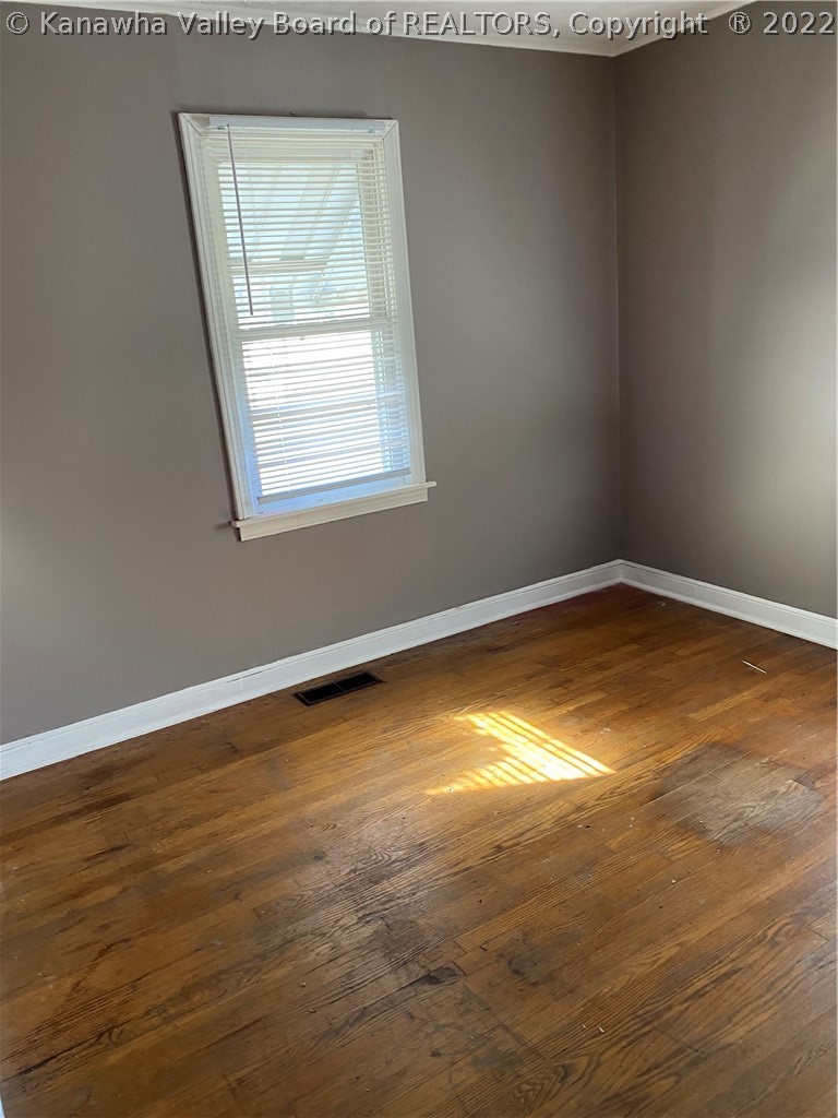 5035 Elk River Road South Elkview, WV 25071 - Photo 13 of 18 Gallery Image 13