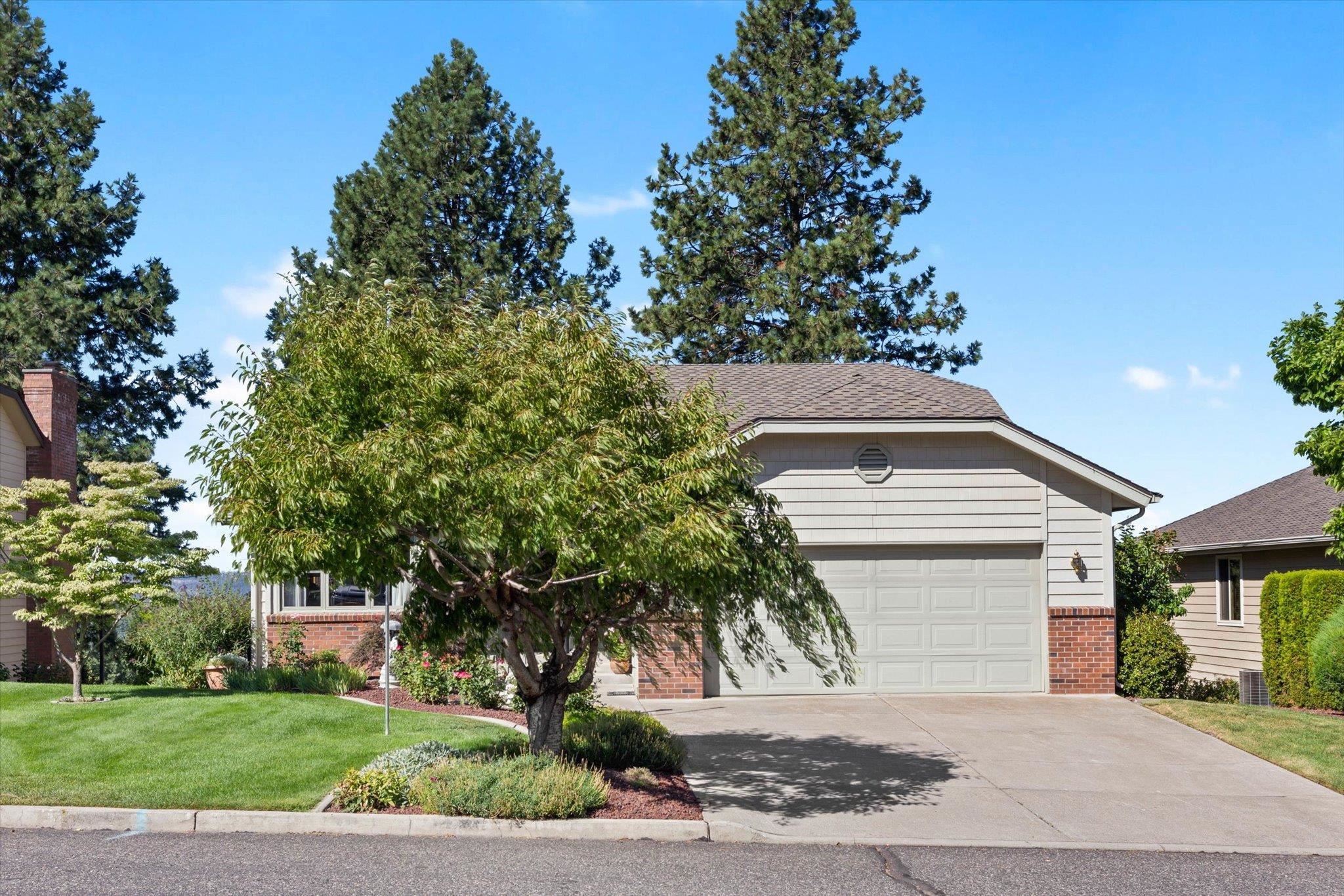 9703 North Ridgecrest Drive Spokane, WA 99208 - Photo 2 of 36 Gallery Image 2