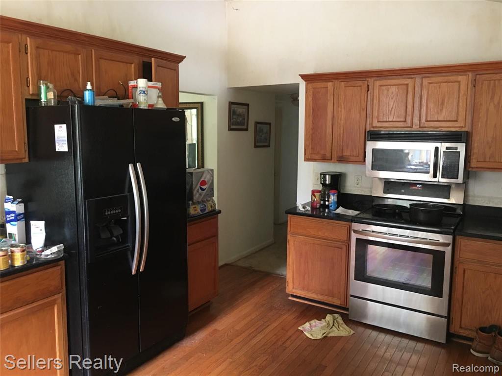 1600 Hendrie Road Metamora, MI 48455 - Photo 5 of 7