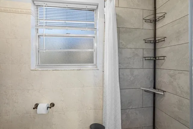 $425,000 | 425 Northwest 79 Drive, Gainesville, FL 32607