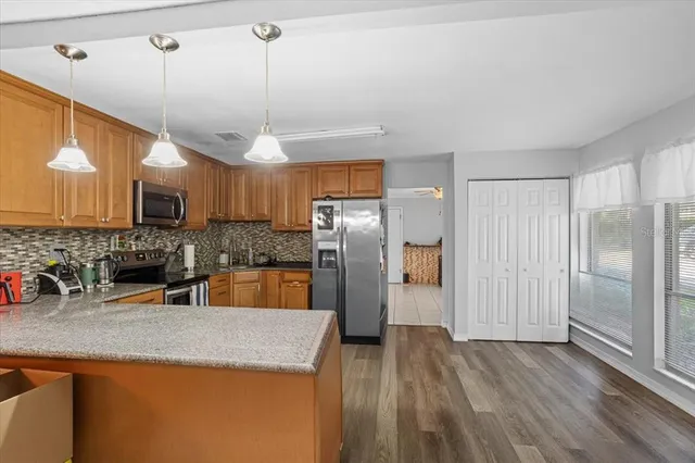 $425,000 | 425 Northwest 79 Drive, Gainesville, FL 32607