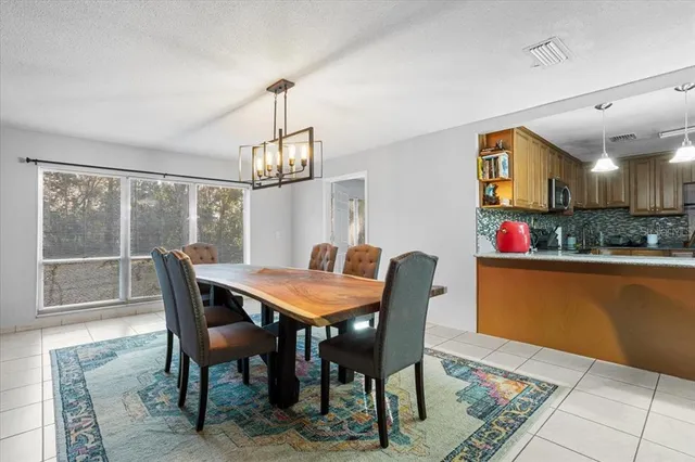 $425,000 | 425 Northwest 79 Drive, Gainesville, FL 32607