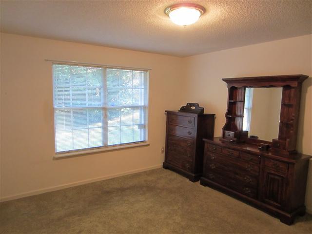 1764 Folkstone Road, Unit 2 Tallahassee, FL 32312 - Photo 13 of 25 Gallery Image 13