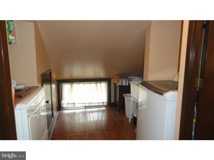 9240 Andover Road Philadelphia, PA 19114 - Photo 12 of 15 Laundry Room