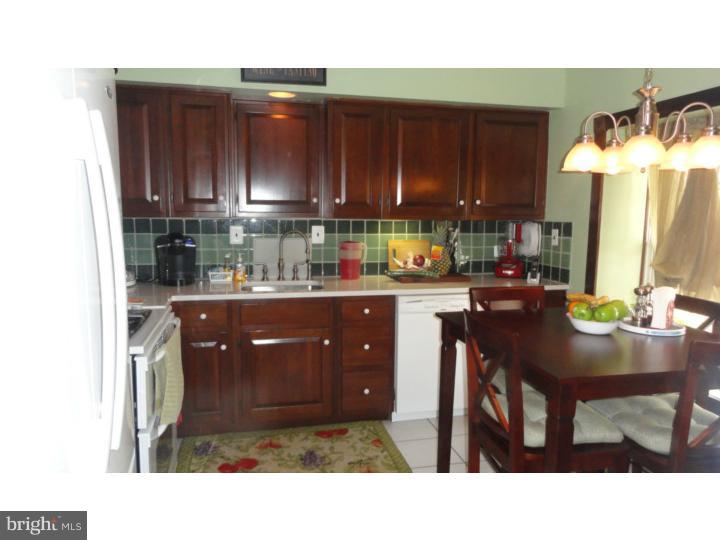 9240 Andover Road Philadelphia, PA 19114 - Photo 4 of 15 Kitchen