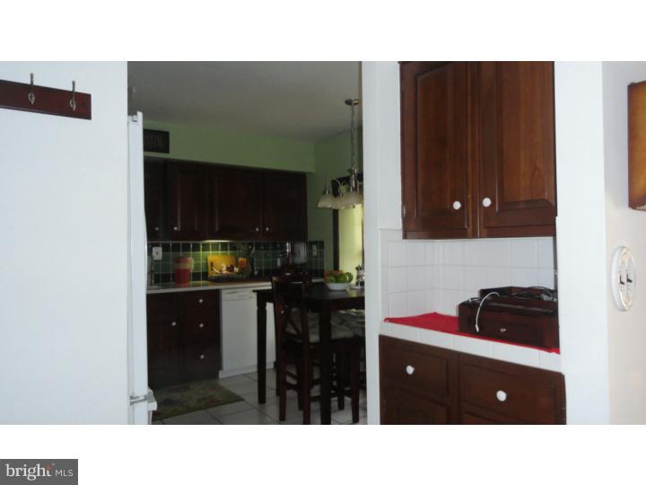 9240 Andover Road Philadelphia, PA 19114 - Photo 6 of 15 Butler Pantry