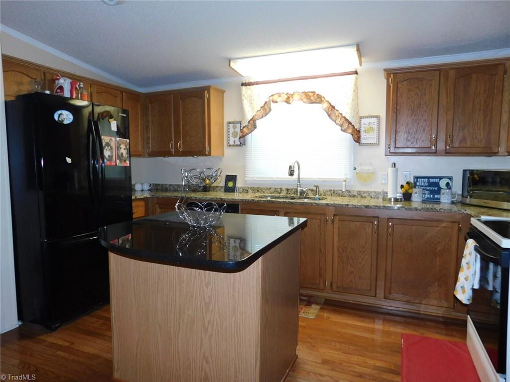 2810 Old Mountain Road Trinity, NC 27370 - Photo 6 of 29 KITCHEN