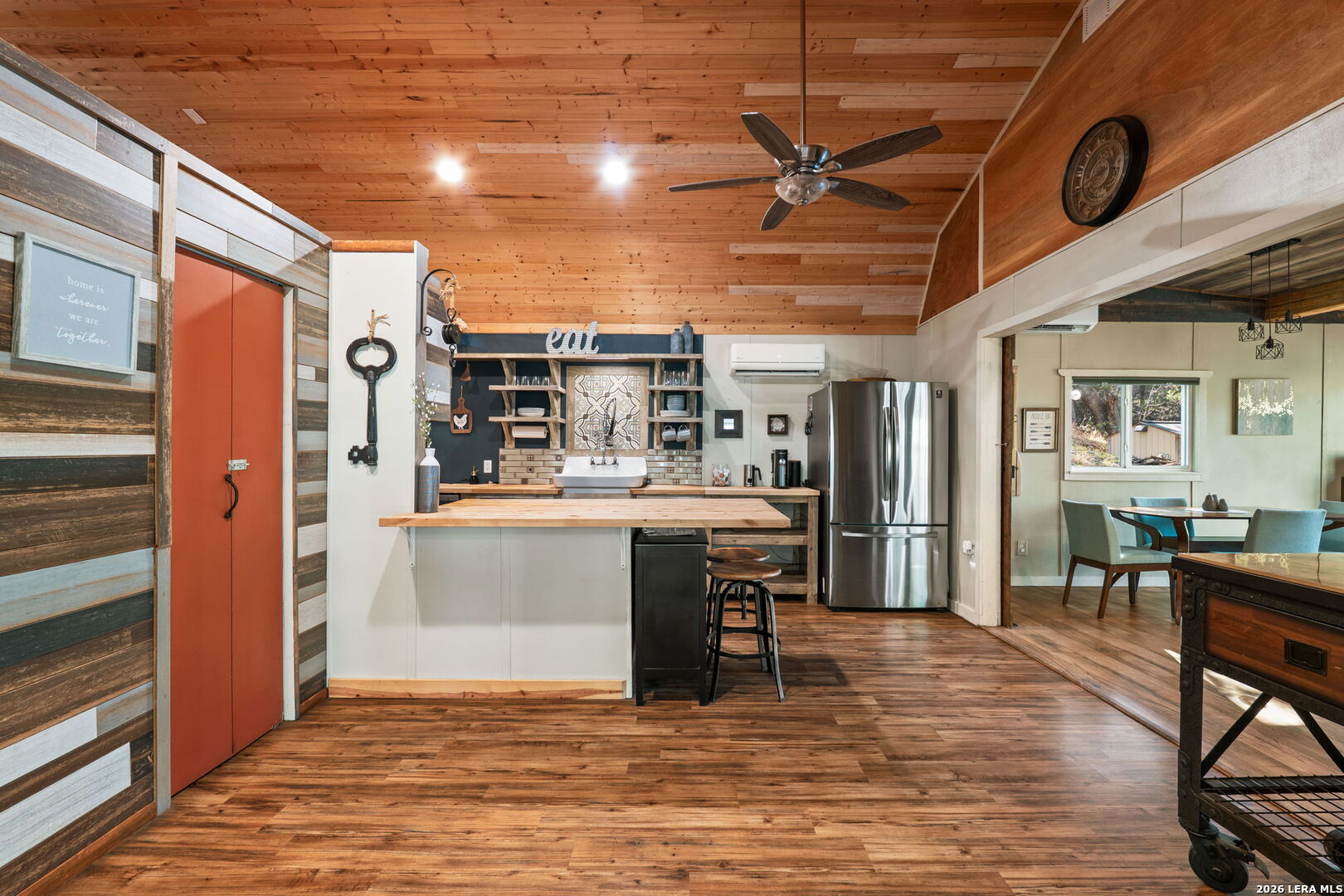 9055 Rebecca Creek Road Spring Branch, TX 78070 - Photo 14 of 36