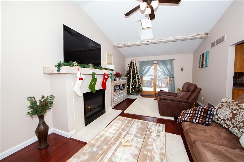 464 Holyoke Road Butler, PA 16001 - Photo 7 of 20