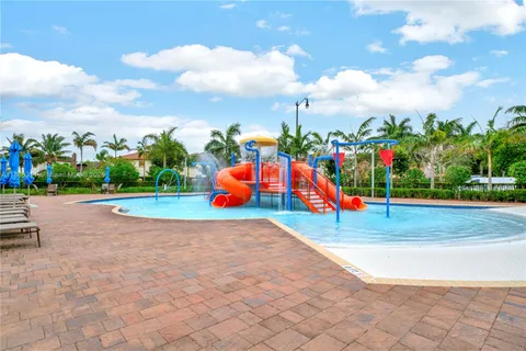$543,000 | 627 Southeast 34th Avenue, Homestead, FL 33033