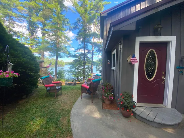 $995,000 | 41 Haskell Avenue, Raymond, ME 04071