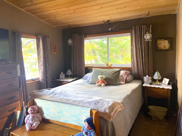 $995,000 | 41 Haskell Avenue, Raymond, ME 04071