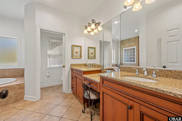$1,199,000 | 596 Laughing Gull Court, Corolla, NC 27927