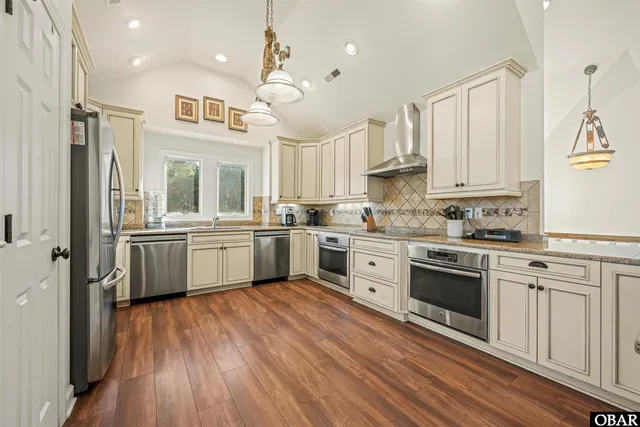 $1,199,000 | 596 Laughing Gull Court, Corolla, NC 27927