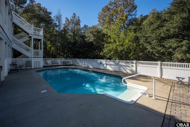 $1,199,000 | 596 Laughing Gull Court, Corolla, NC 27927