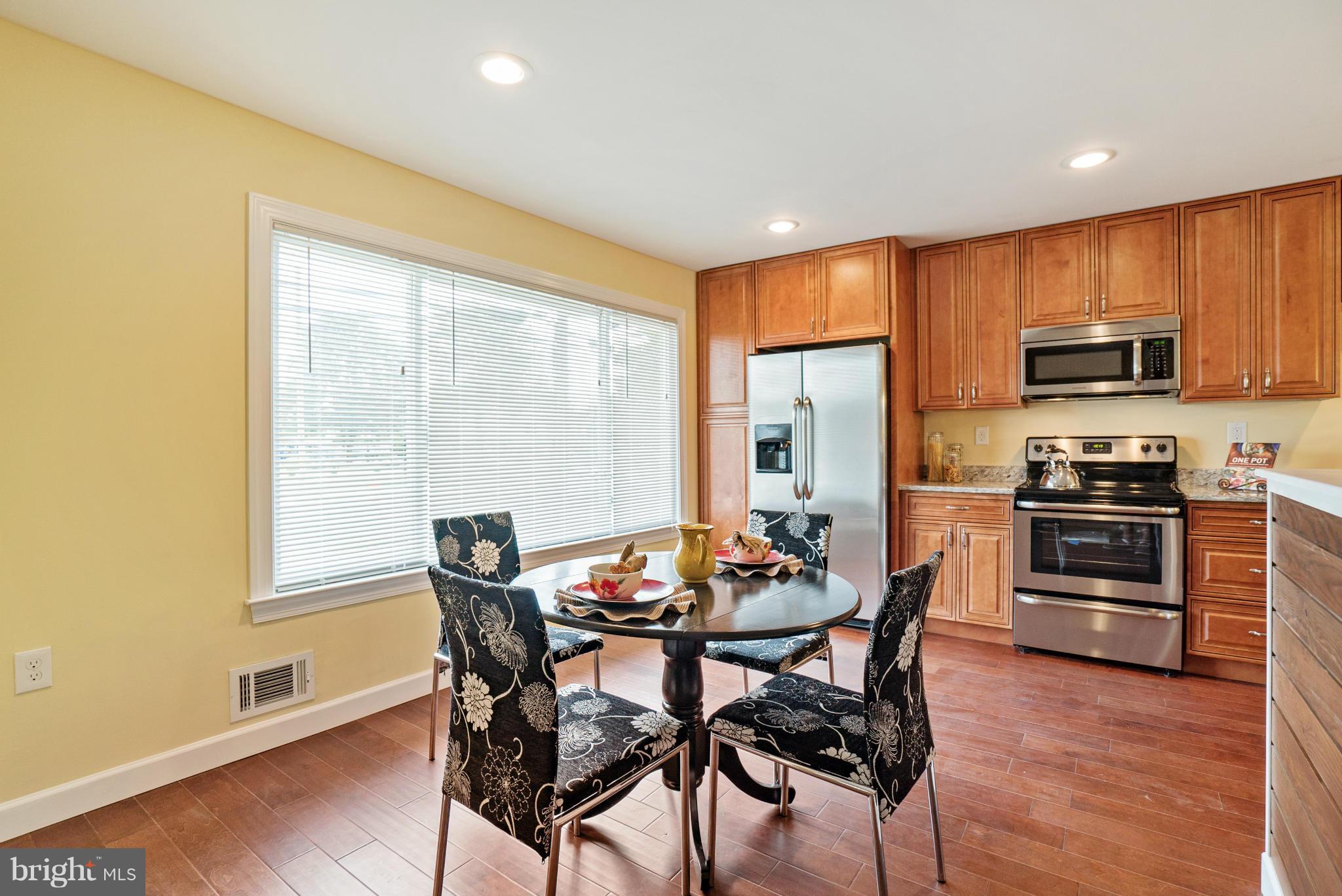 10105 Thrift Road Clinton, MD 20735 - Photo 3 of 24 Kitchen