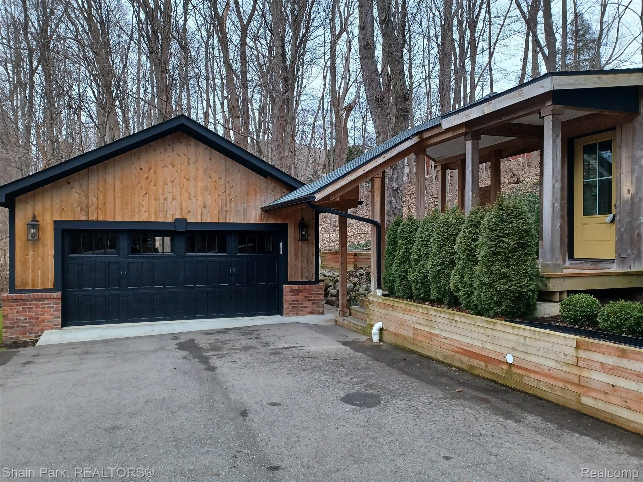 26490 Drake Road Farmington, MI 48331 - Photo 37 of 48 Driveway-3