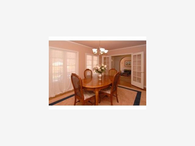 529 Fordham Road San Mateo, CA 94402 - Photo 4 of 9 Gallery Image 4