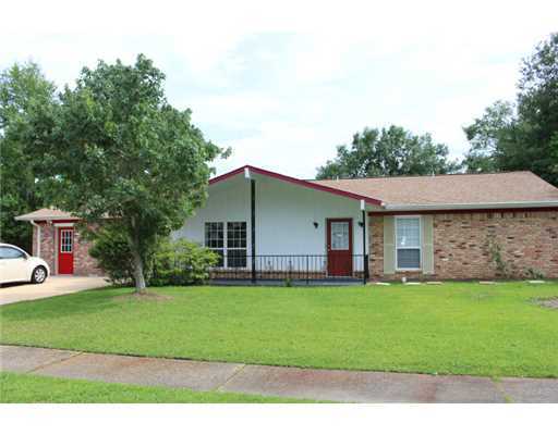 3246 Nottingham Road Ocean Springs, MS 39564 - Photo 1 of 24 Primary Photo