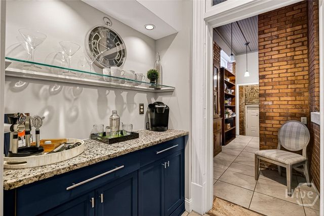 $2,595,000 | 106 East Harris Street, Savannah, GA 31401