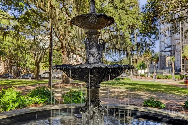 $2,595,000 | 106 East Harris Street, Savannah, GA 31401