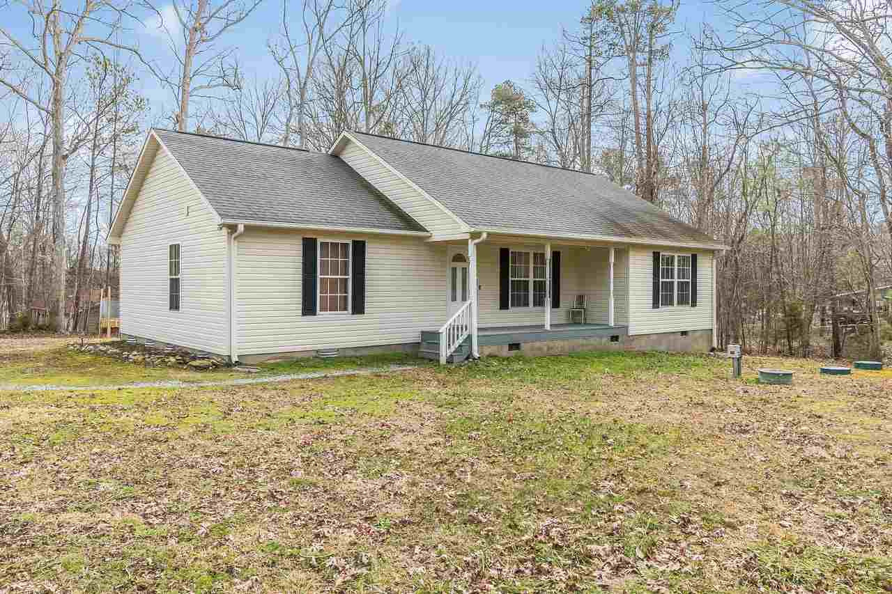 5712 Novaglen Road Durham, NC 27712 - Photo 2 of 27 Peaceful setting in a quiet, yet convenient, neighborhood! Exterior Front