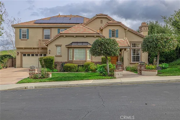 $1,899,988 | 574 Oak Tree Court, Simi Valley, CA 93065