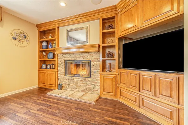 $1,699,999 | 574 Oak Tree Court, Simi Valley, CA 93065