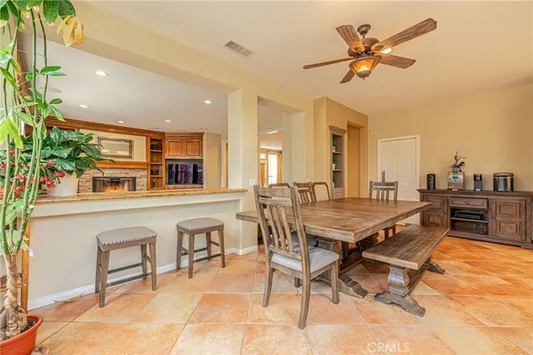 $1,699,999 | 574 Oak Tree Court, Simi Valley, CA 93065