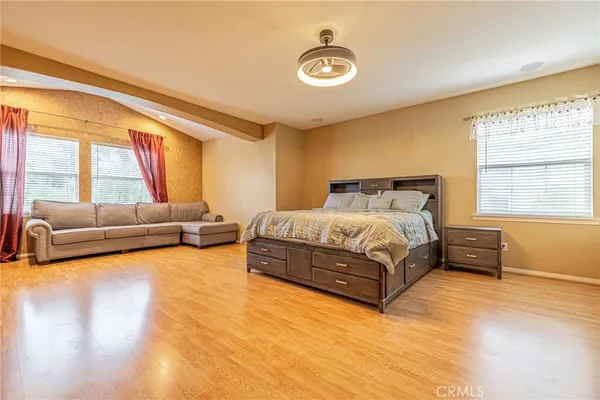 $1,899,988 | 574 Oak Tree Court, Simi Valley, CA 93065