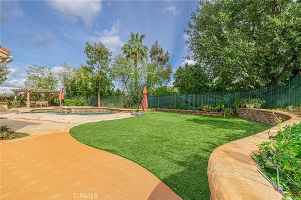 $1,899,988 | 574 Oak Tree Court, Simi Valley, CA 93065