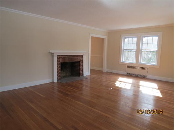 22 Garden Road Lowell, MA 01852 - Photo 5 of 16 Gallery Image 5