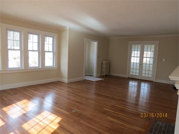 22 Garden Road Lowell, MA 01852 - Photo 7 of 16 Gallery Image 7