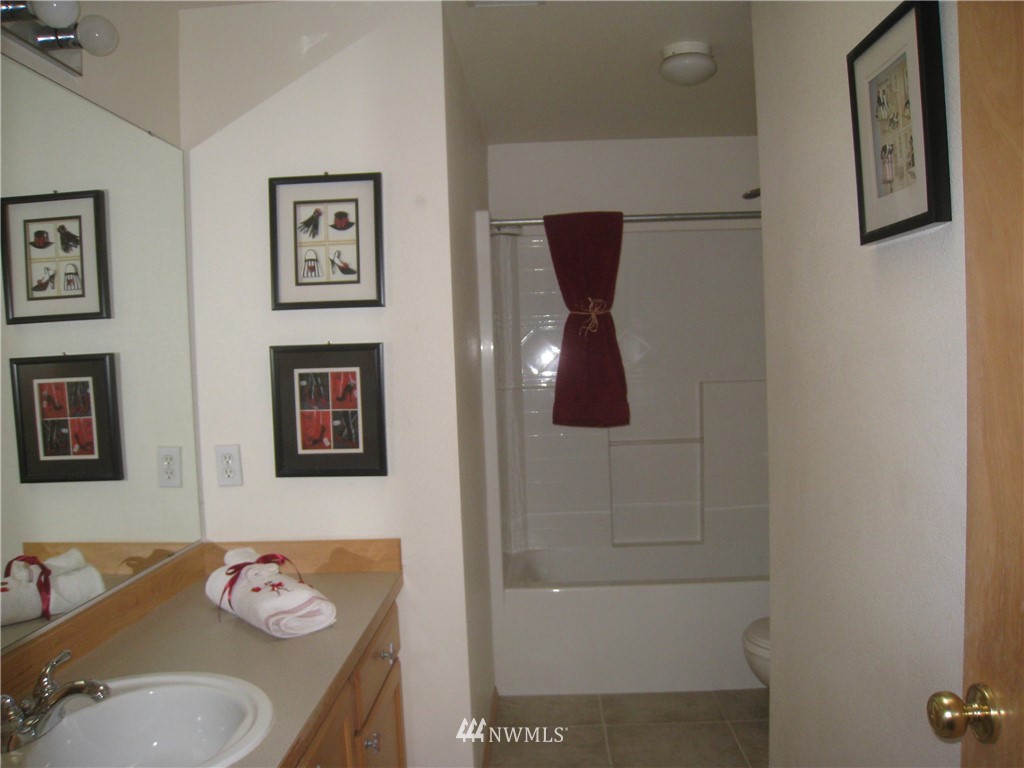 19910 101st Avenue Southeast Renton, WA 98055 - Photo 7 of 25 Gallery Image 7