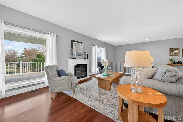 $625,000 | 4915 Butler Hill Road, St. Louis, MO 63128