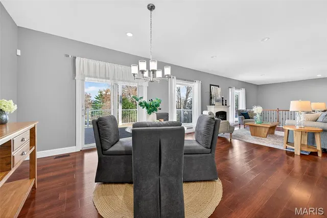 $625,000 | 4915 Butler Hill Road, St. Louis, MO 63128