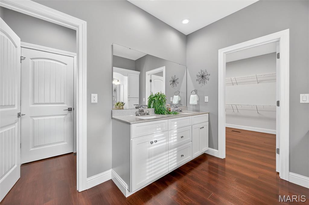 4915 Butler Hill Road St. Louis, MO 63128 - Photo 30 of 54