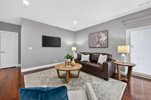 $625,000 | 4915 Butler Hill Road, St. Louis, MO 63128