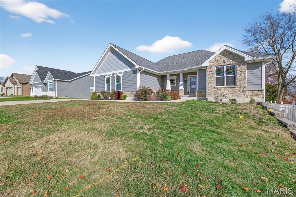 4915 Butler Hill Road St. Louis, MO 63128 - Photo 4 of 54