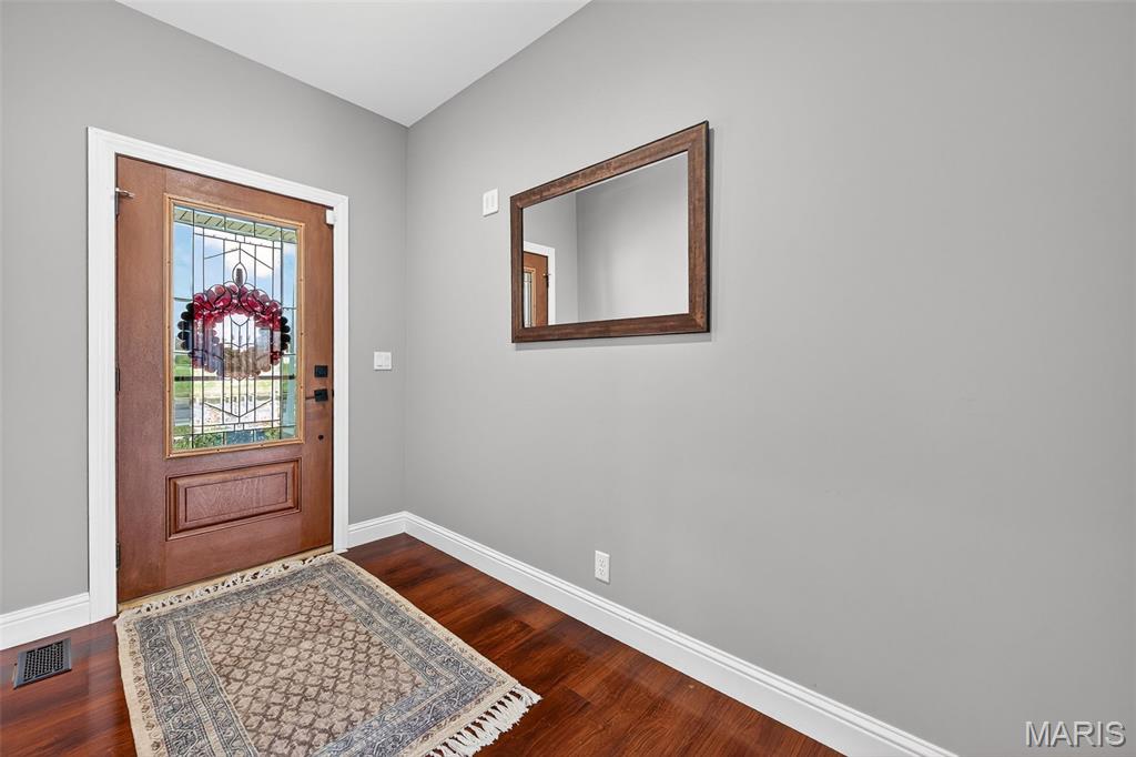 4915 Butler Hill Road St. Louis, MO 63128 - Photo 10 of 54