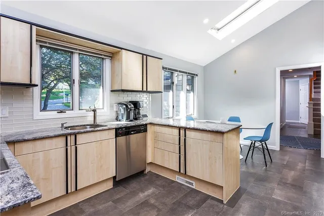 $23,000 | 10 Echo Lane, Fairfield, CT 06825